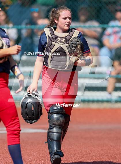 Thumbnail 2 in Yelm @ Juanita (WIAA. 3A District Playoffs) photogallery.