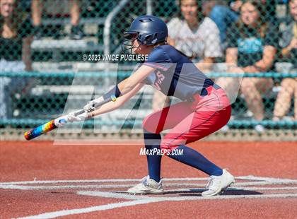 Thumbnail 1 in Yelm @ Juanita (WIAA. 3A District Playoffs) photogallery.