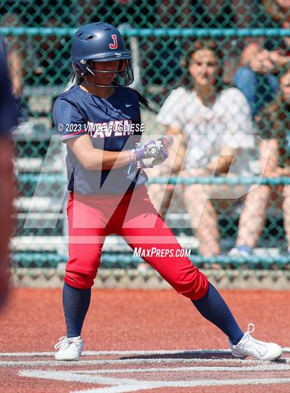 Thumbnail 2 in Yelm @ Juanita (WIAA. 3A District Playoffs) photogallery.