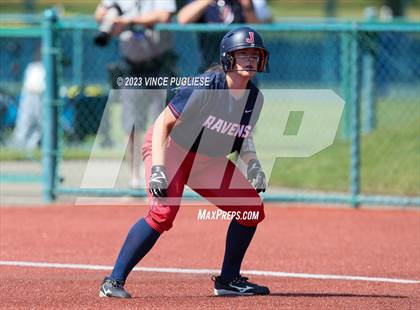 Thumbnail 1 in Yelm @ Juanita (WIAA. 3A District Playoffs) photogallery.
