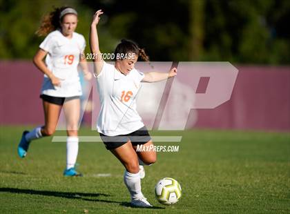 Thumbnail 3 in Elizabethton @ Dobyns-Bennett photogallery.