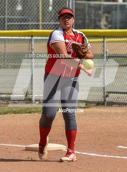 Thumbnail 3 in Agoura vs. Lakewood photogallery.