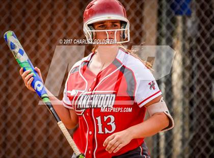 Thumbnail 1 in Agoura vs. Lakewood photogallery.