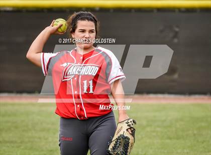 Thumbnail 3 in Agoura vs. Lakewood photogallery.