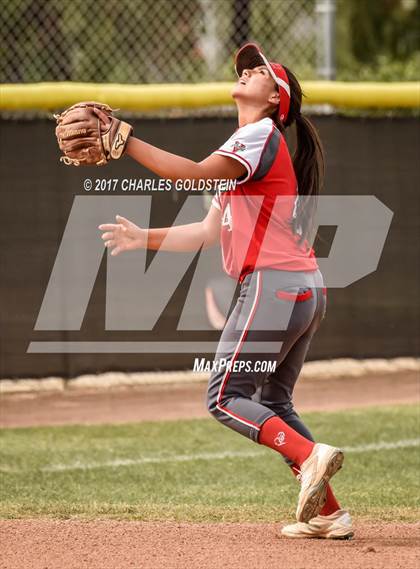 Thumbnail 3 in Agoura vs. Lakewood photogallery.