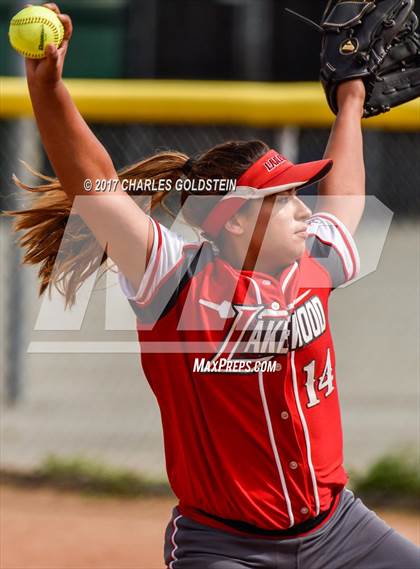 Thumbnail 2 in Agoura vs. Lakewood photogallery.