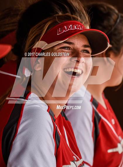 Thumbnail 2 in Agoura vs. Lakewood photogallery.