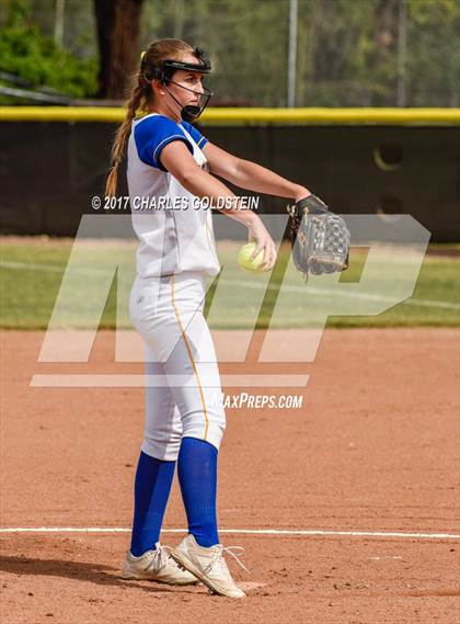 Thumbnail 3 in Agoura vs. Lakewood photogallery.