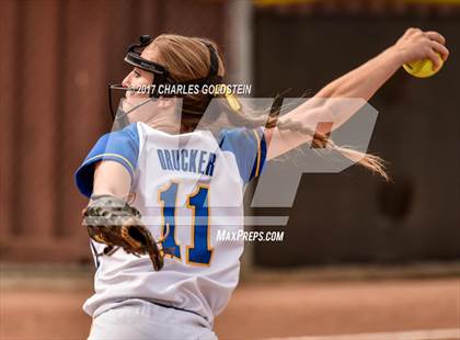 Thumbnail 1 in Agoura vs. Lakewood photogallery.