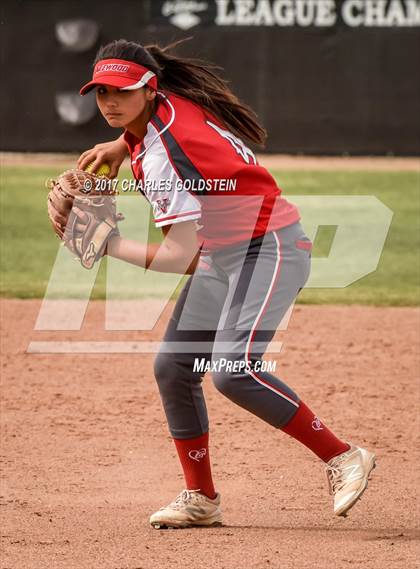 Thumbnail 1 in Agoura vs. Lakewood photogallery.