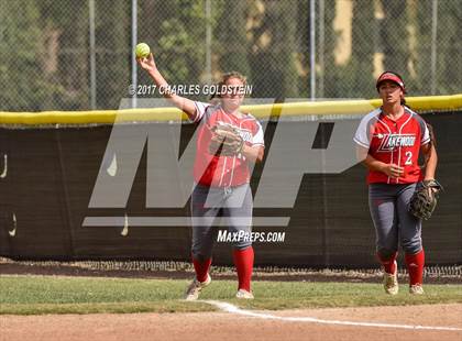 Thumbnail 1 in Agoura vs. Lakewood photogallery.
