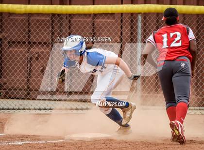 Thumbnail 3 in Agoura vs. Lakewood photogallery.