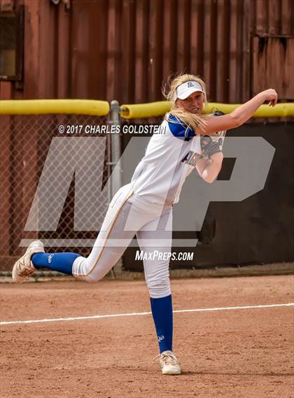Thumbnail 1 in Agoura vs. Lakewood photogallery.