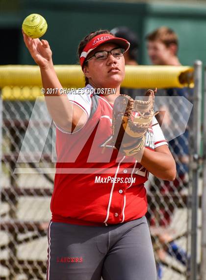 Thumbnail 3 in Agoura vs. Lakewood photogallery.