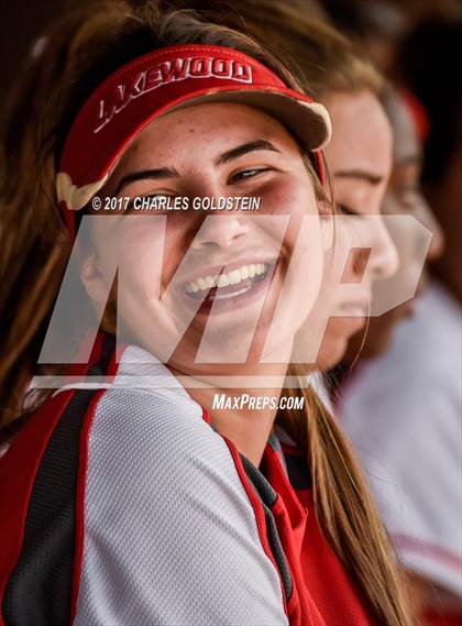 Thumbnail 1 in Agoura vs. Lakewood photogallery.