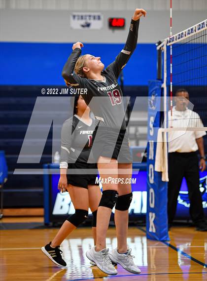 Thumbnail 3 in Snook vs Fayetteville photogallery.
