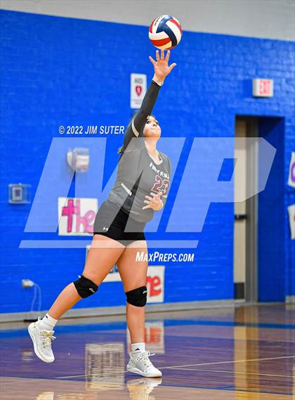 Thumbnail 3 in Snook vs Fayetteville photogallery.