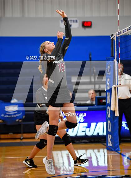 Thumbnail 2 in Snook vs Fayetteville photogallery.