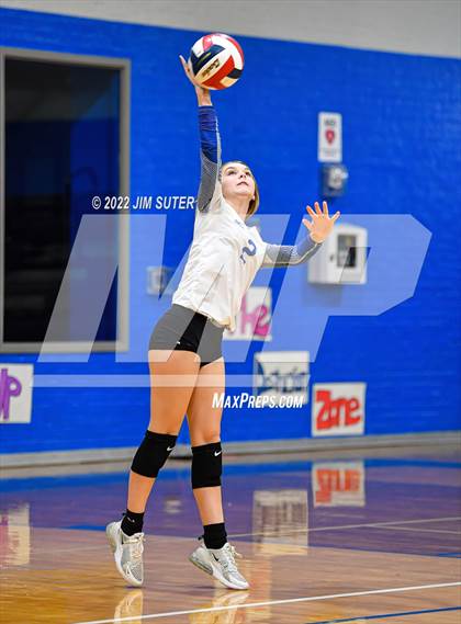Thumbnail 1 in Snook vs Fayetteville photogallery.