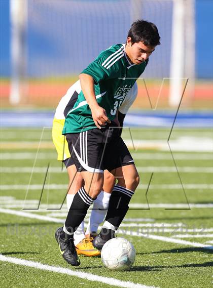 Thumbnail 2 in Royal vs. Kennedy (Valley Kickoff Classic) photogallery.