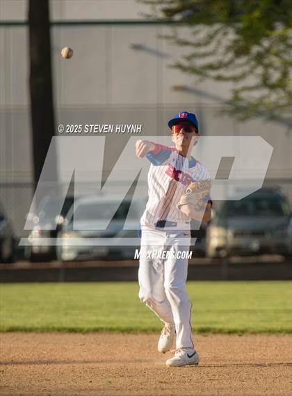 Thumbnail 1 in Hillsboro @ Canby photogallery.