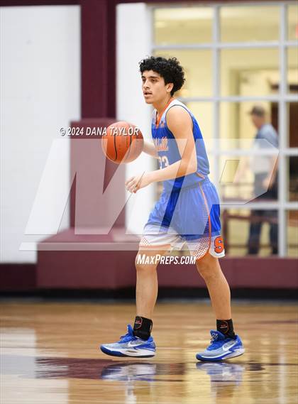 Thumbnail 1 in Slidell vs. Graford (UIL 1A Regional Quarterfinal) photogallery.