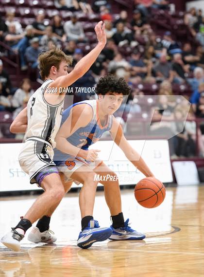 Thumbnail 2 in Slidell vs. Graford (UIL 1A Regional Quarterfinal) photogallery.