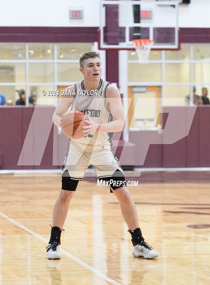 Thumbnail 2 in Slidell vs. Graford (UIL 1A Regional Quarterfinal) photogallery.