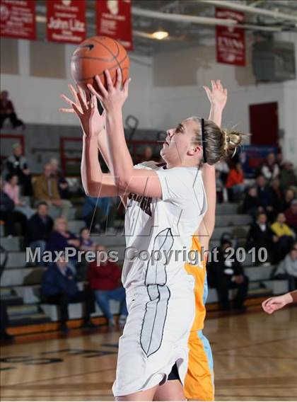 Thumbnail 1 in Morristown-Hamblen West vs Sullivan Central (1st Round Regional AAA) photogallery.