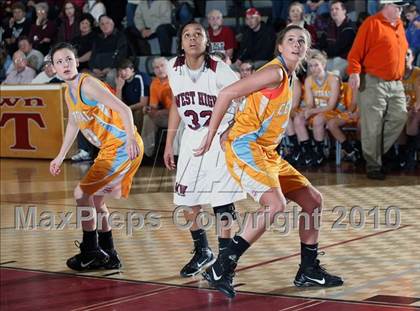 Thumbnail 3 in Morristown-Hamblen West vs Sullivan Central (1st Round Regional AAA) photogallery.