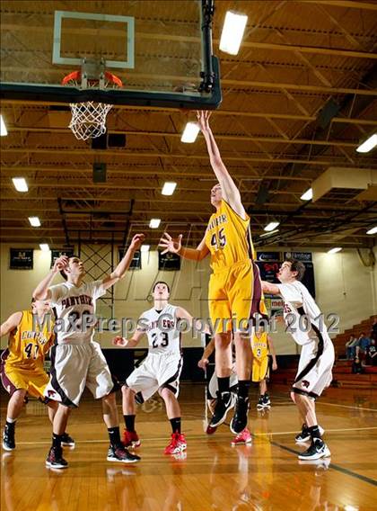 Thumbnail 3 in Ludlow vs. Cooper (Lloyd Memorial Classic) photogallery.