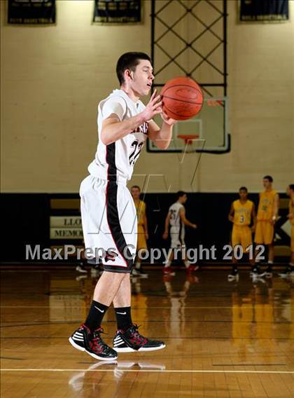 Thumbnail 1 in Ludlow vs. Cooper (Lloyd Memorial Classic) photogallery.