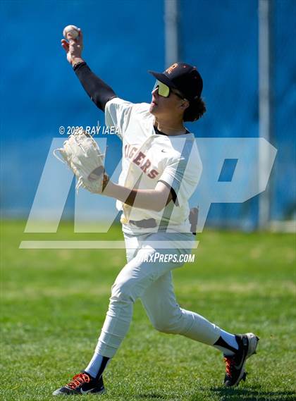 Thumbnail 3 in Roseville @ Del Campo photogallery.