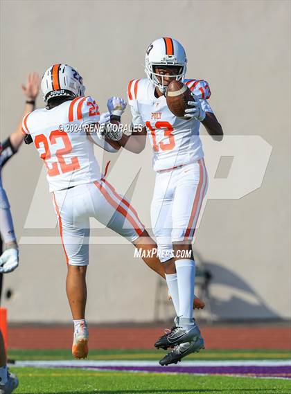 Thumbnail 3 in Polytechnic vs Hoover photogallery.