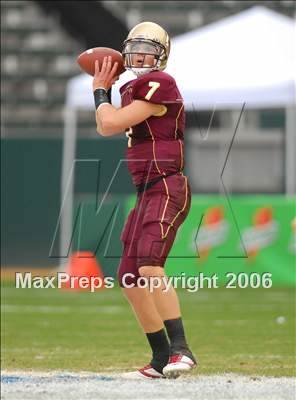 Thumbnail 2 in Cardinal Newman vs. Oaks Christian (D3 State Final) photogallery.