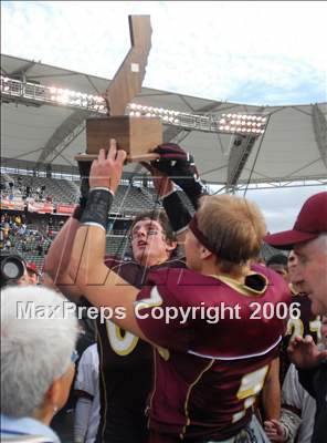 Thumbnail 2 in Cardinal Newman vs. Oaks Christian (D3 State Final) photogallery.