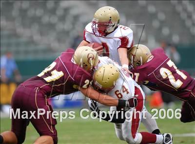Thumbnail 2 in Cardinal Newman vs. Oaks Christian (D3 State Final) photogallery.