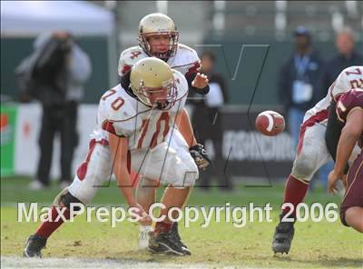 Thumbnail 3 in Cardinal Newman vs. Oaks Christian (D3 State Final) photogallery.