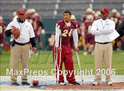 Thumbnail 3 in Cardinal Newman vs. Oaks Christian (D3 State Final) photogallery.