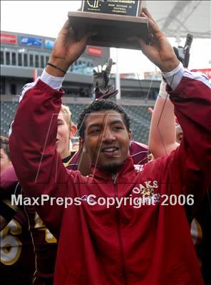 Thumbnail 2 in Cardinal Newman vs. Oaks Christian (D3 State Final) photogallery.