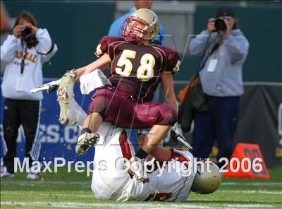 Thumbnail 2 in Cardinal Newman vs. Oaks Christian (D3 State Final) photogallery.