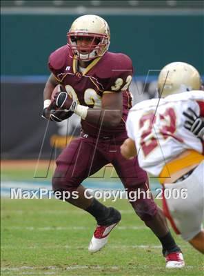 Thumbnail 1 in Cardinal Newman vs. Oaks Christian (D3 State Final) photogallery.