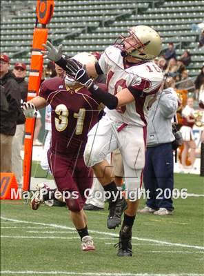 Thumbnail 3 in Cardinal Newman vs. Oaks Christian (D3 State Final) photogallery.