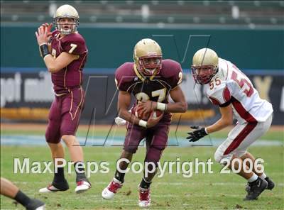 Thumbnail 3 in Cardinal Newman vs. Oaks Christian (D3 State Final) photogallery.