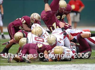 Thumbnail 3 in Cardinal Newman vs. Oaks Christian (D3 State Final) photogallery.