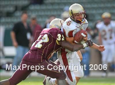 Thumbnail 3 in Cardinal Newman vs. Oaks Christian (D3 State Final) photogallery.