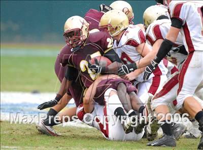 Thumbnail 2 in Cardinal Newman vs. Oaks Christian (D3 State Final) photogallery.