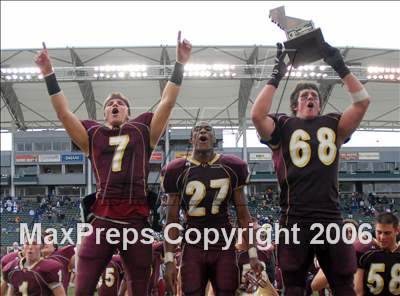 Thumbnail 1 in Cardinal Newman vs. Oaks Christian (D3 State Final) photogallery.