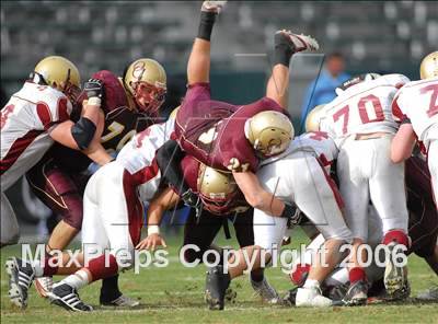 Thumbnail 3 in Cardinal Newman vs. Oaks Christian (D3 State Final) photogallery.