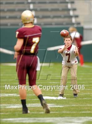 Thumbnail 2 in Cardinal Newman vs. Oaks Christian (D3 State Final) photogallery.